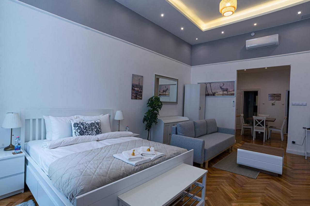 Joy Apartments On Kiraly Street Budapest Exterior foto